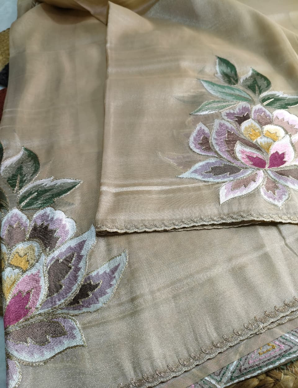 Pure Tissue Organza Saree With Meenakari Resham Floral Pallu Work & Peeta Border(Code FTS-02)