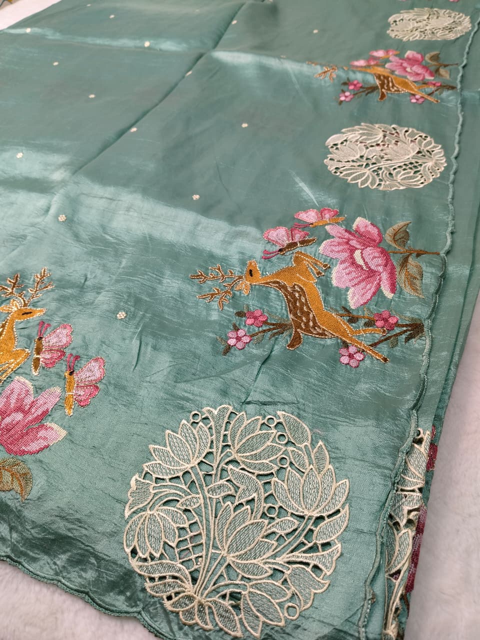 Raw Silk Saree With Premium Cutwork Border(Code FTS-03)