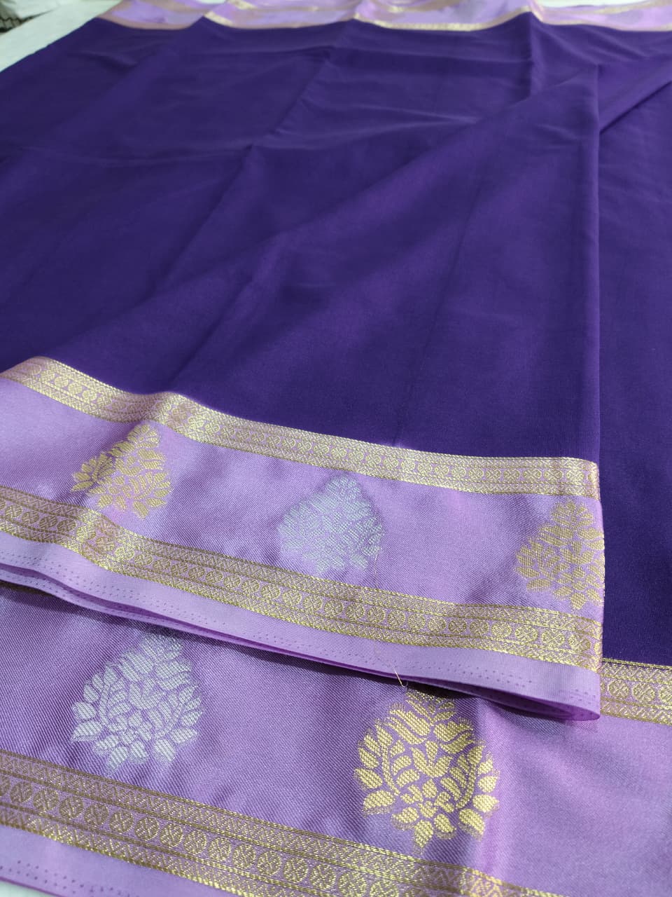 Kaddi Chinnon Silk Saree – Elegant Purple & Lavender Weave (Code - SS-51)