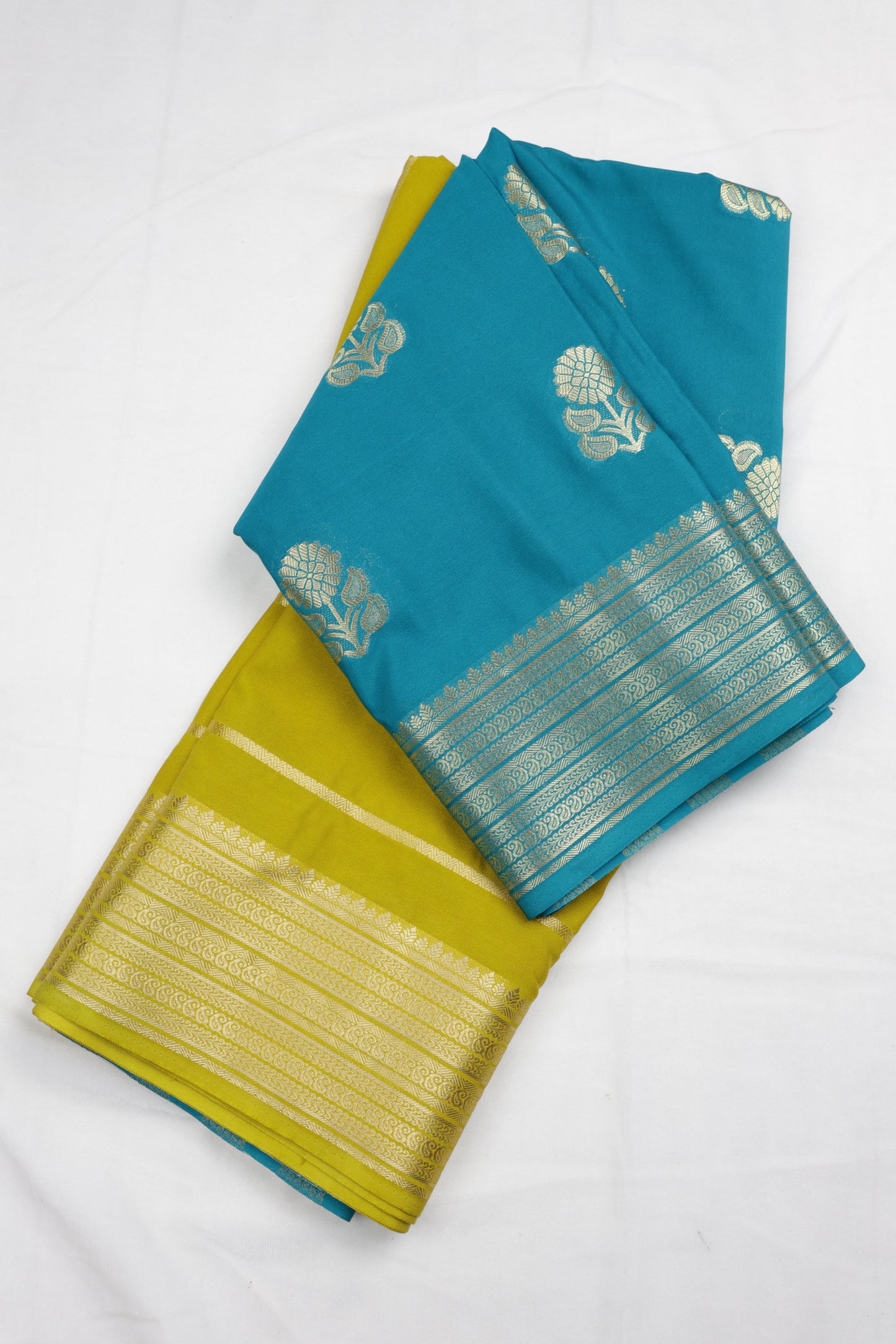 Premium Semi Crepe Dual Tone Traditional Saree with Rich Zari Weaving | Luxury Wedding, Festive & Party Wear Saree for Women