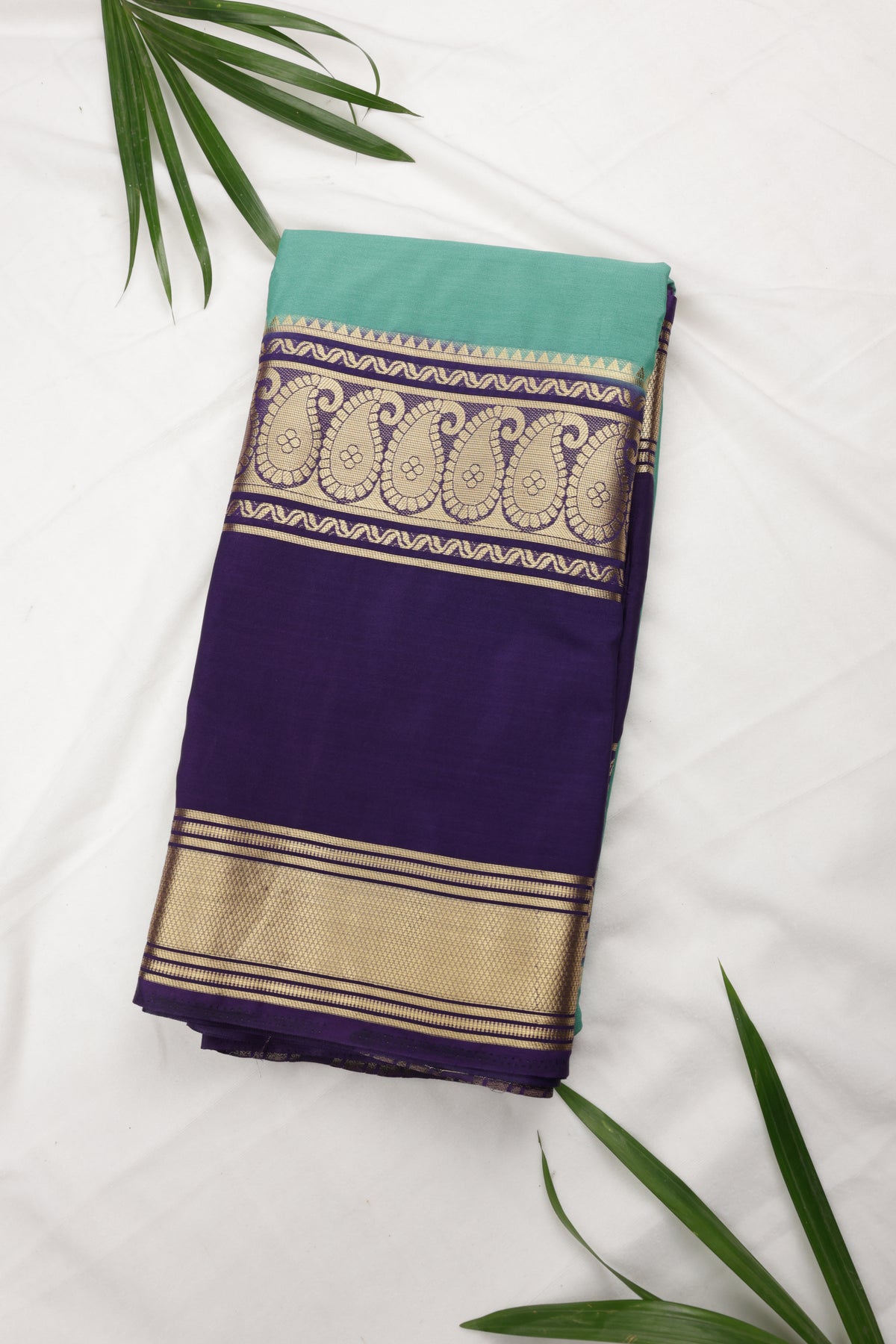 Premium Semi Crepe Dual Tone Saree with Ornate Zari Borders & Paisley Motif | Wedding, Festive & Party Wear Semi Saree for Women