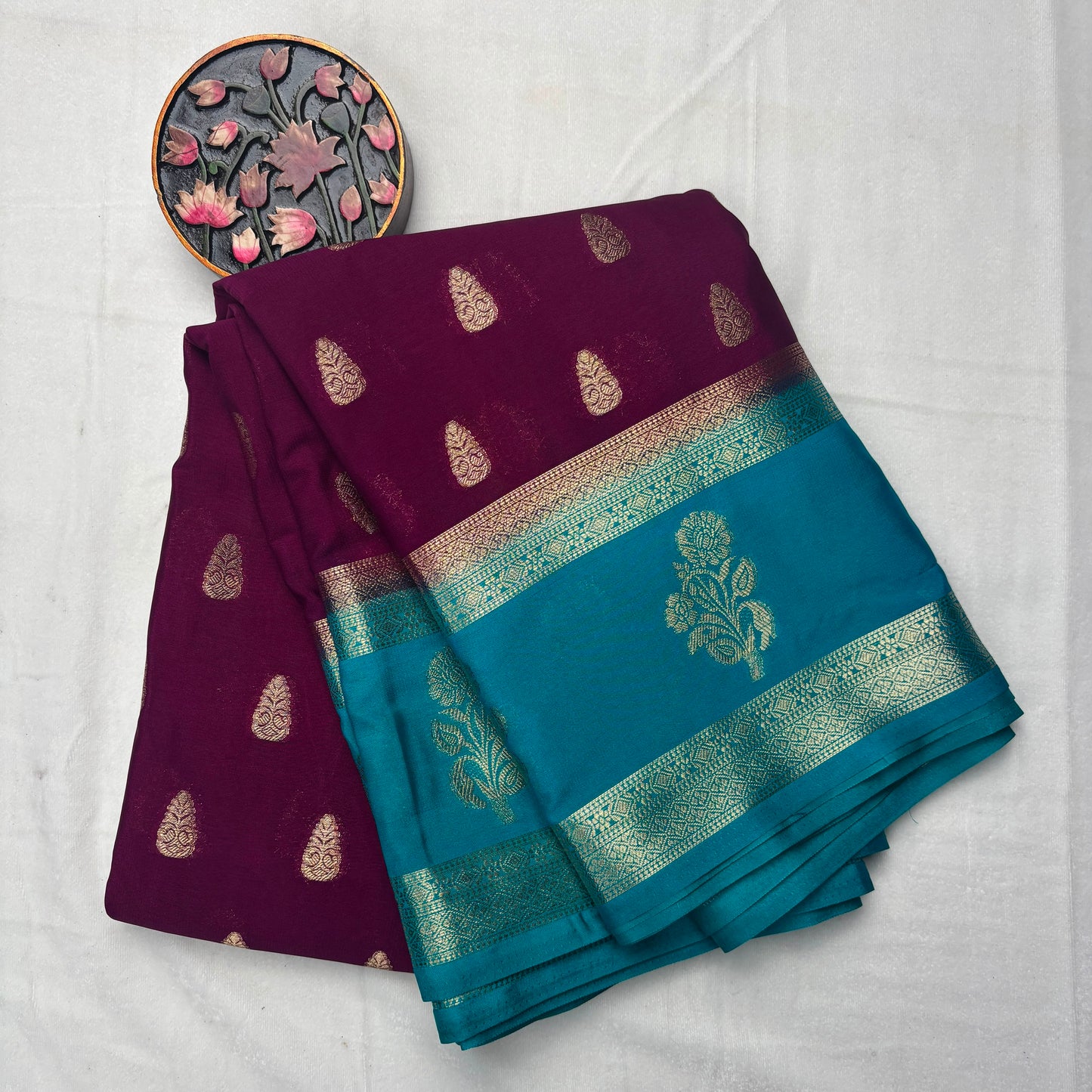 Premium Semi Crepe Silk Saree with Dual Tone Weaving & Rich Zari Work | Wedding, Festive & Traditional Wear | Radha By Rapid Rashmi