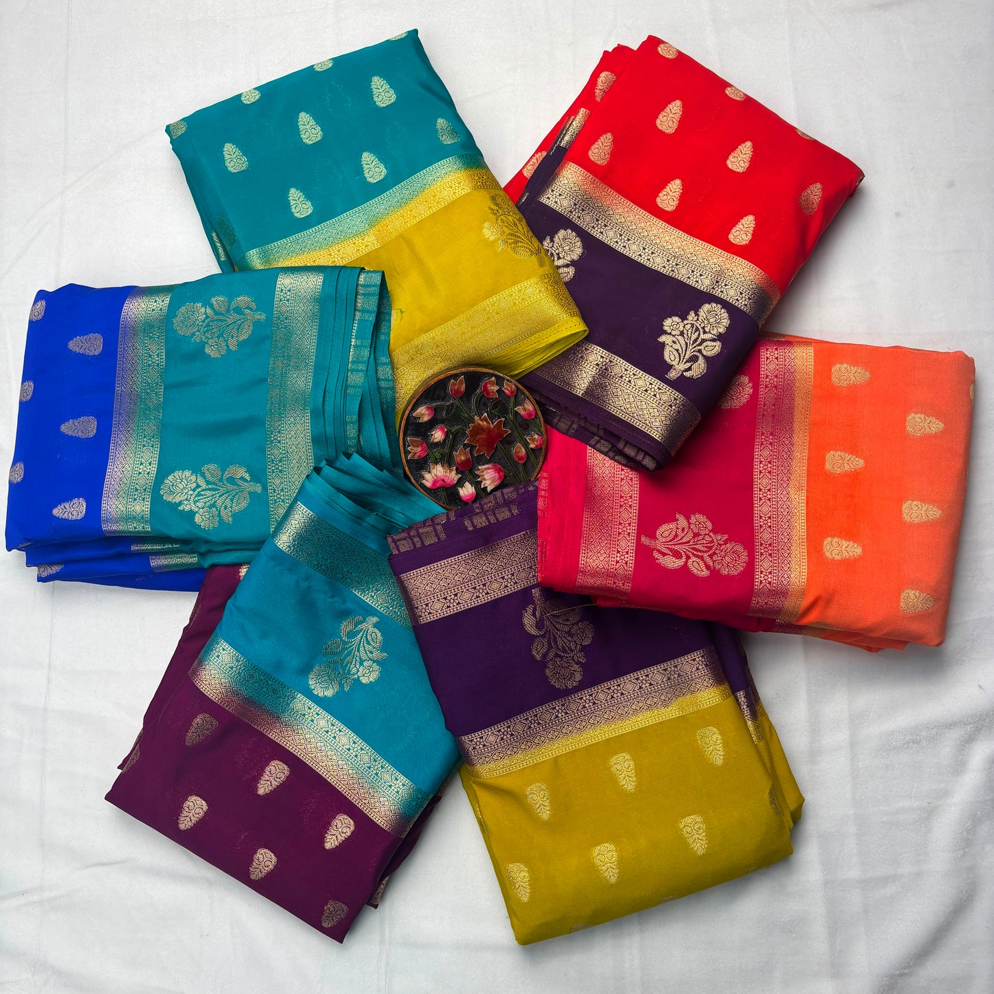 Premium Semi Crepe Silk Saree with Dual Tone Weaving & Rich Zari Work | Wedding, Festive & Traditional Wear | Radha By Rapid Rashmi