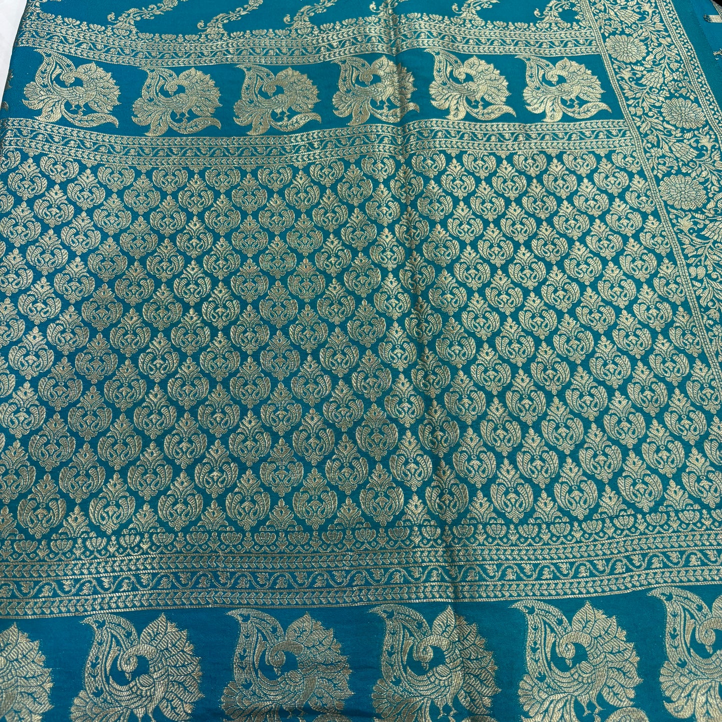 Banarasi Georgette Saree with Rich Pallu & Floral Border | Premium Party Wear Saree