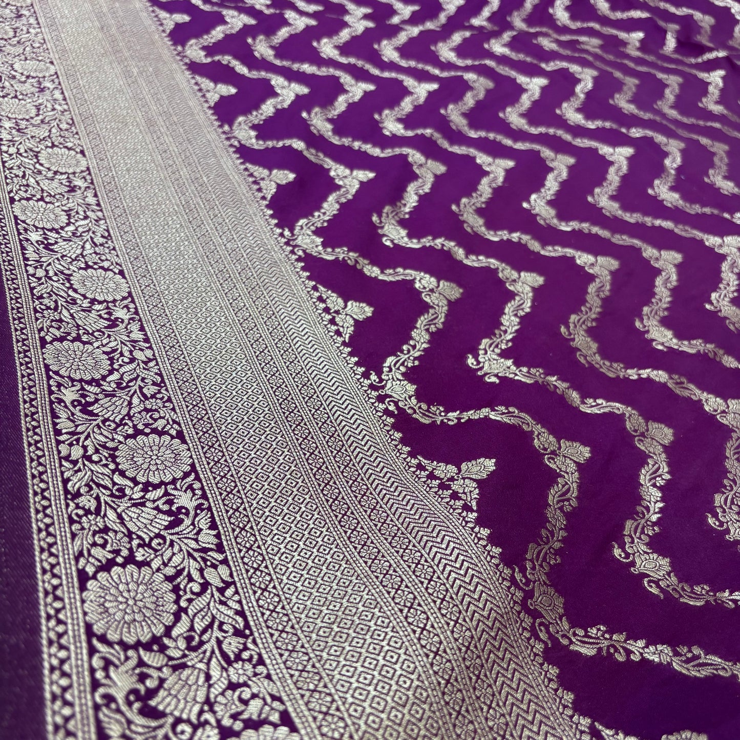Banarasi Georgette Saree with Rich Pallu & Floral Border | Premium Party Wear Saree