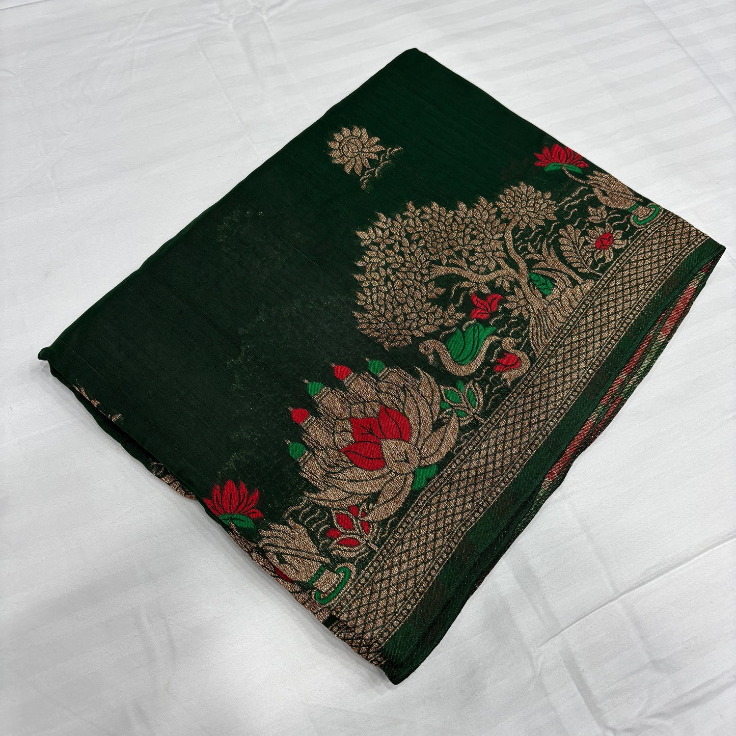 Premium Munga Silk Saree for Women with Rich Pallu & Gold Zari Border | Festive & Wedding Collection | Radha By Rapid Rashmi
