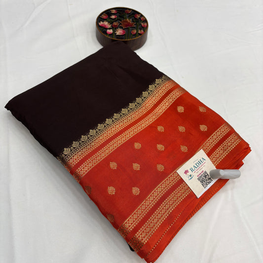Premium Chinnon Crepe Saree for Women | Elegant Contrast Design with Butta Border | Wedding, Festive & Designer Party Wear | Radha By Rapid Rashmi
