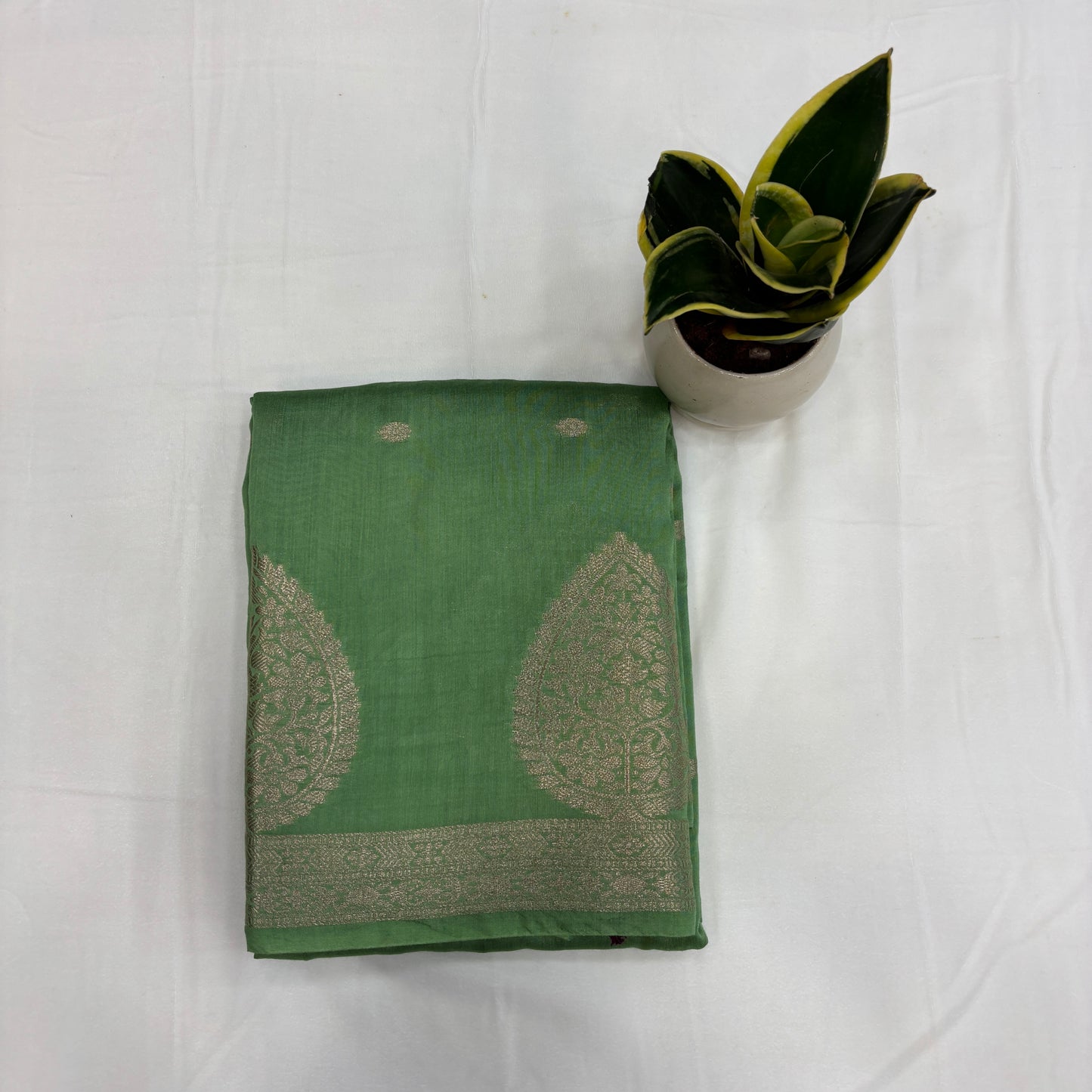 Premium Semi Crepe Saree with Elegant Leaf Design & Small Butta | Festive, Wedding & Party Wear Saree for Women