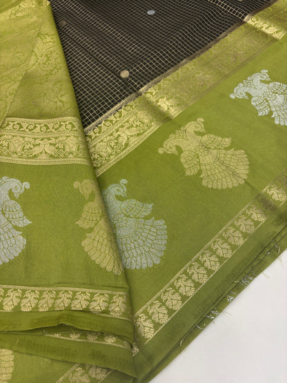 Premium Semi Crepe Saree with Gandaberunda Motif, Bentex Border & Zari Checks | Designer Wedding, Festive & Party Wear Saree for Women