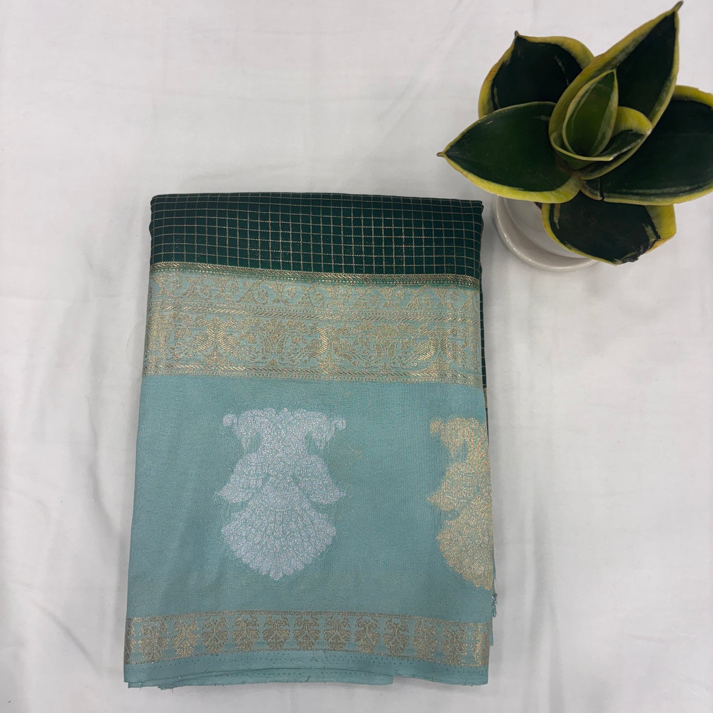 Premium Semi Crepe Saree with Gandaberunda Motif, Bentex Border & Zari Checks | Designer Wedding, Festive & Party Wear Saree for Women