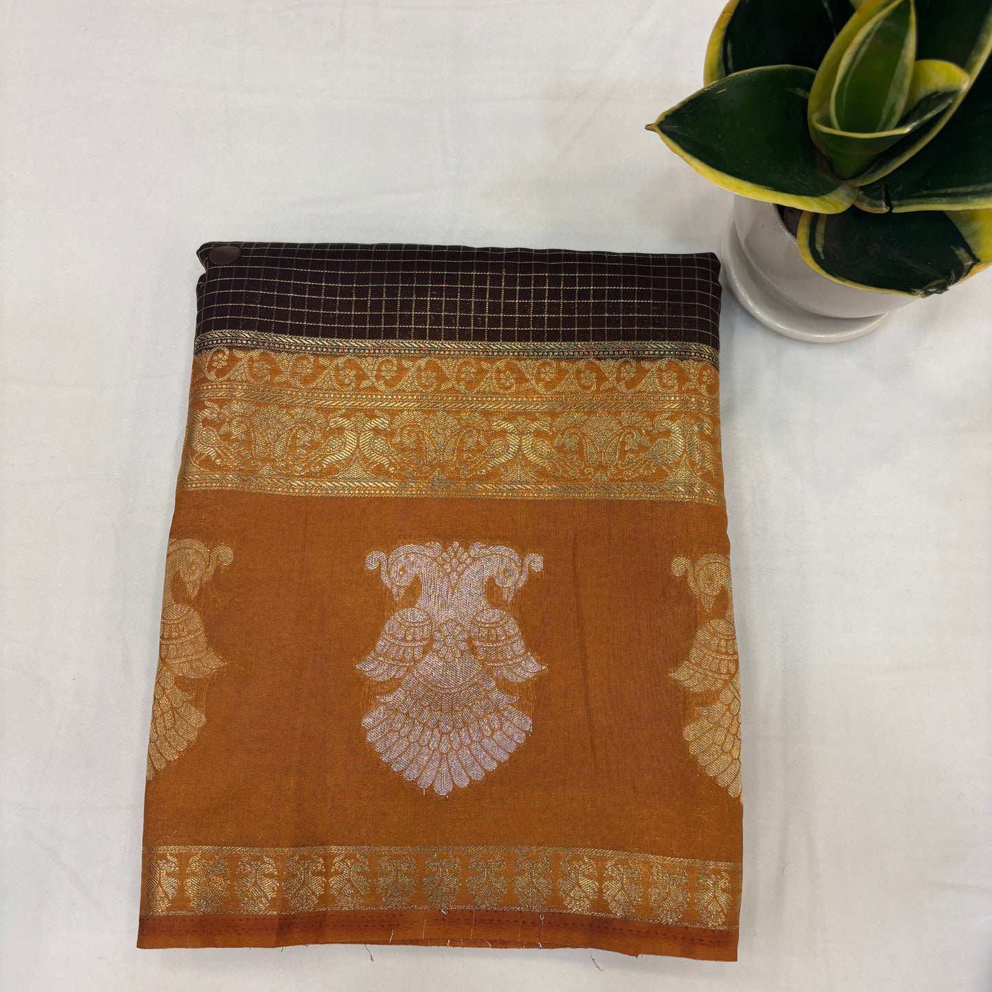 Premium Semi Crepe Saree with Gandaberunda Motif, Bentex Border & Zari Checks | Designer Wedding, Festive & Party Wear Saree for Women