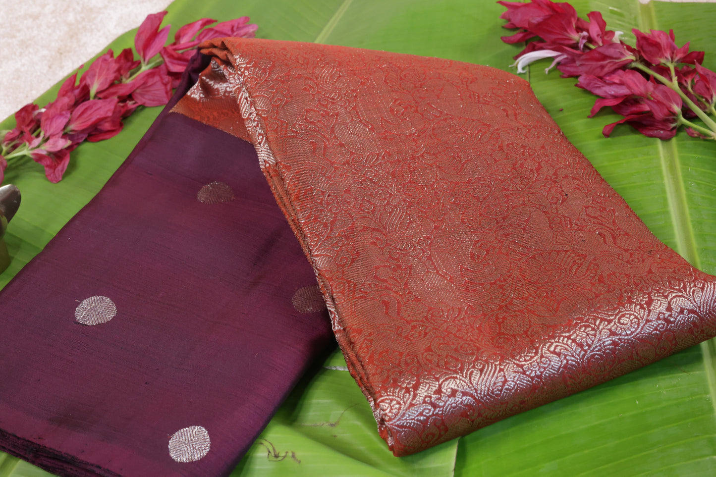 Border Less Butta Pure Silk Saree – Maroon BB(Code PSS-07)