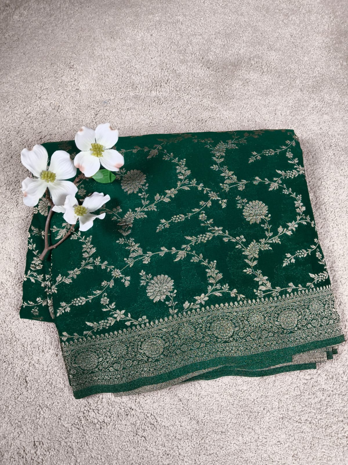 Banarasi Crush Chinnon Saree with Jaal Pattern & Rich Pallu(Code GS-01)