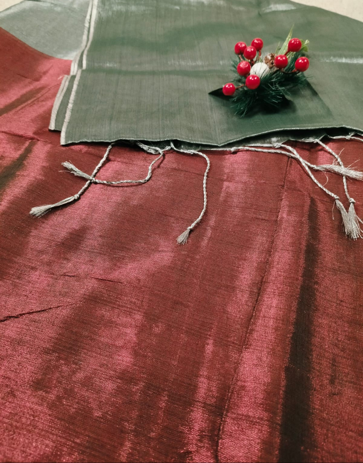 Mul Tissue Saree – Maroon and Green(Code MMT-04)