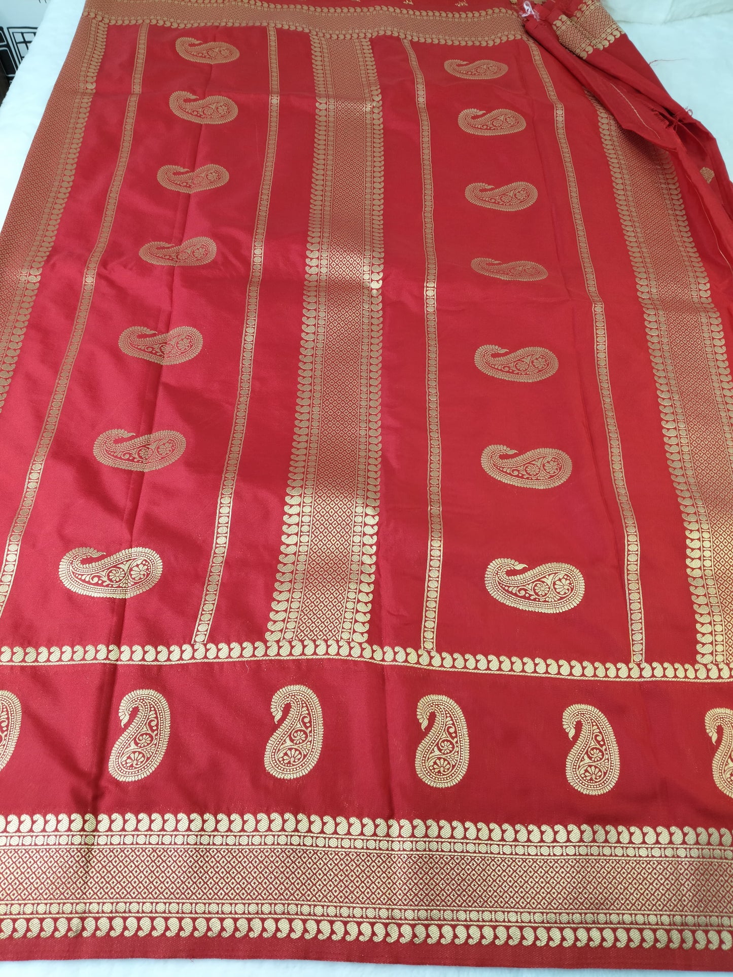 ND Crepe Silk Saree – Premium Chex Bentex Crepe Silk with Rich Pallu(Code SS-09)