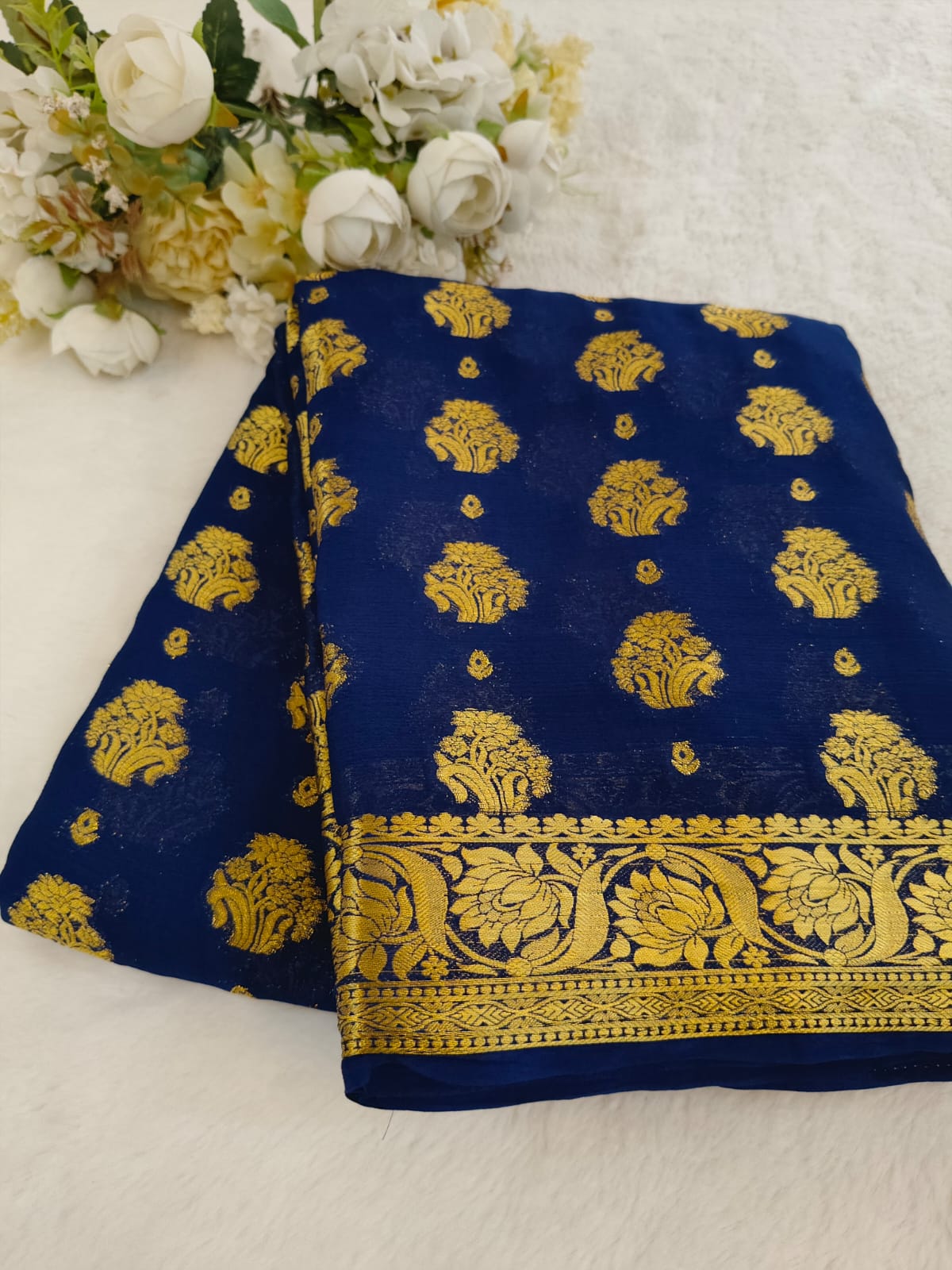 Georgette Saree with Gold Zari Butta & Rich Border | Elegant Party Wear Saree - SS-107